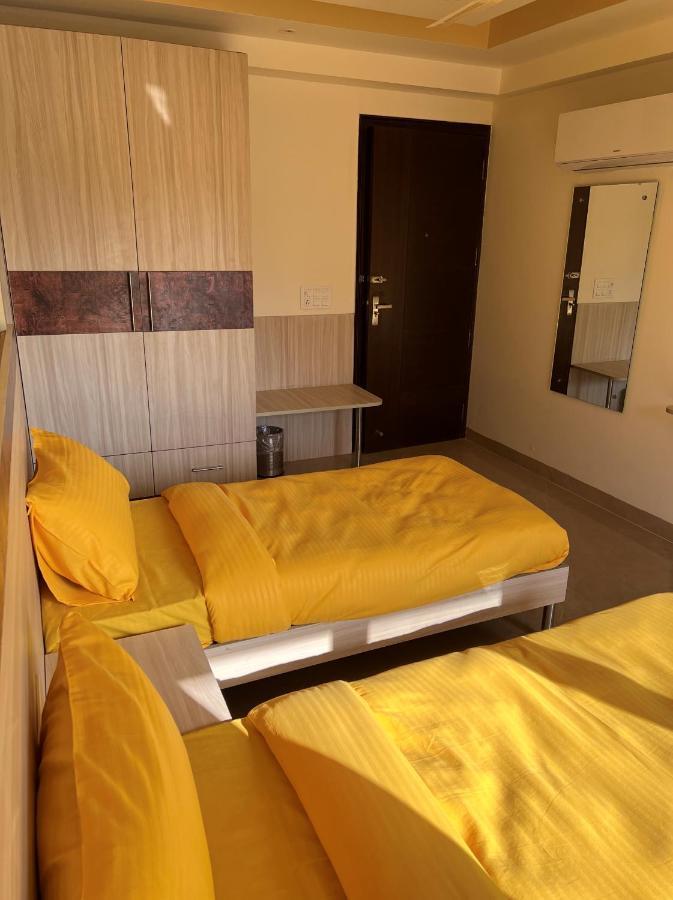 Windchime 853 Hotel Gurgaon Bagian luar foto